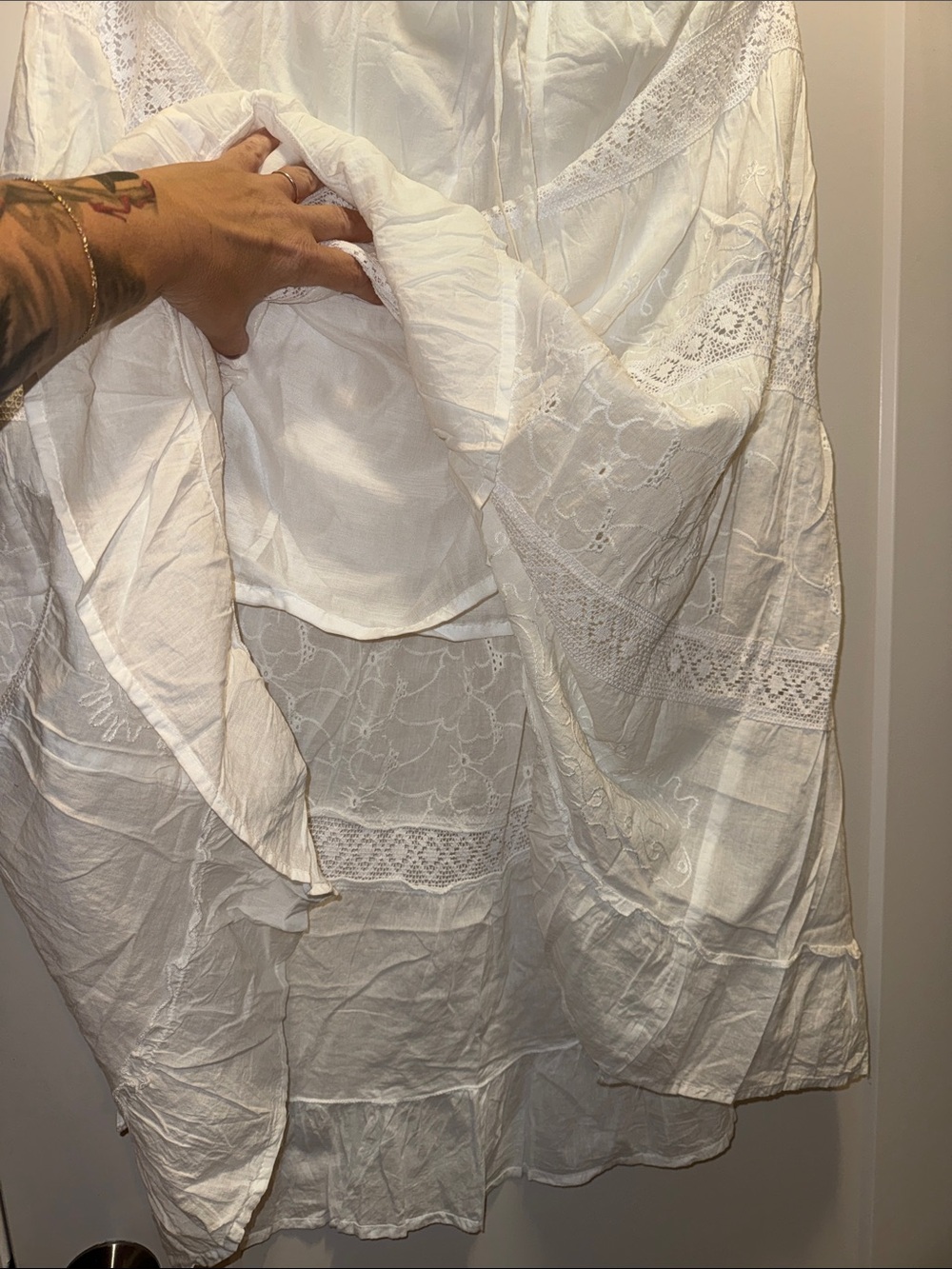 ๐ Gorgeous White Waves Embroidered Maxi Skirt w Drawstring Waist. L/XL NWT!๐ฅ๐ฅ - Picture 5 of 6